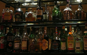 משקאות אלכוהוליים. מקור: ויקיפדיה. ברישיון CC3-by-sa. צילום : 4028mdk09