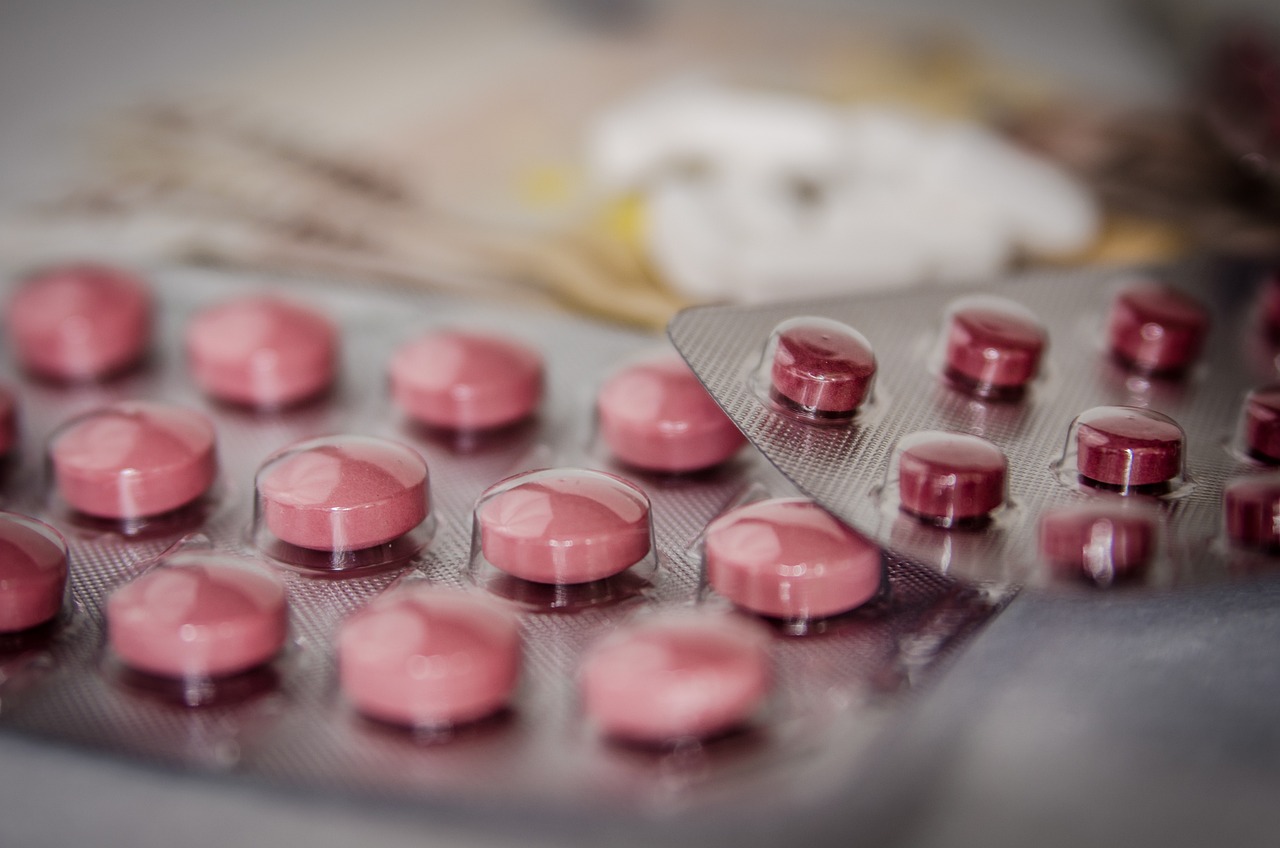 תרופות ומחלות שיכולות לגרום לטריגליצרידים גבוהים. צילום: Pixabay Michal Jarmoluk